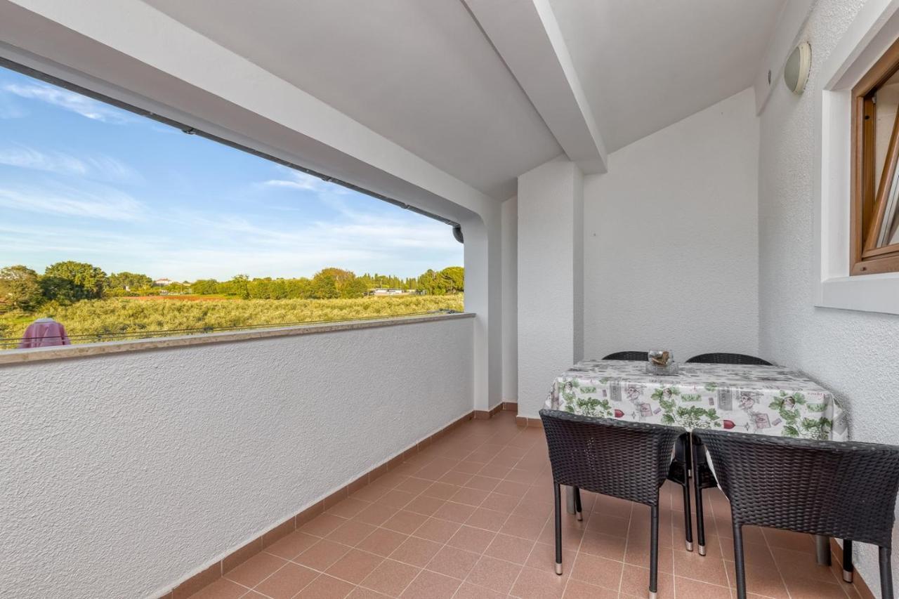 Apartment Lucijan Poreč Buitenkant foto