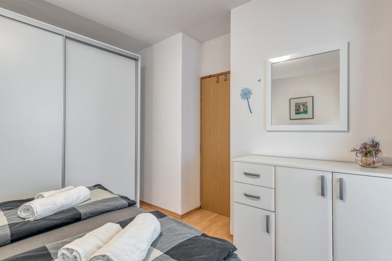 Apartment Lucijan Poreč Buitenkant foto